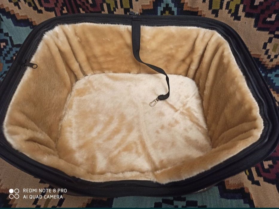 Geanta pentru transportul animalelor de companie. (NOUĂ)