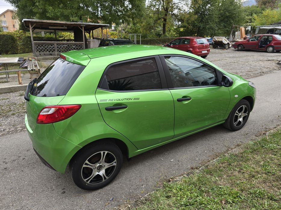 Mazda 2 От Германия 107000км.4врати. Климатик