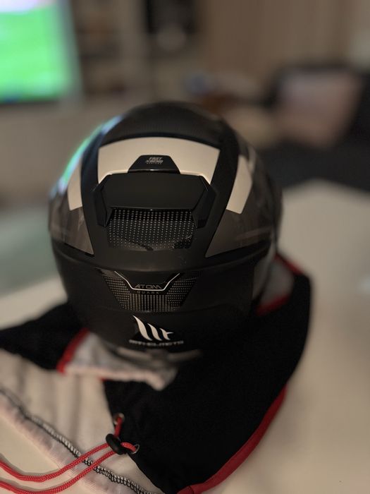 Casca MT Helmets Atom2
