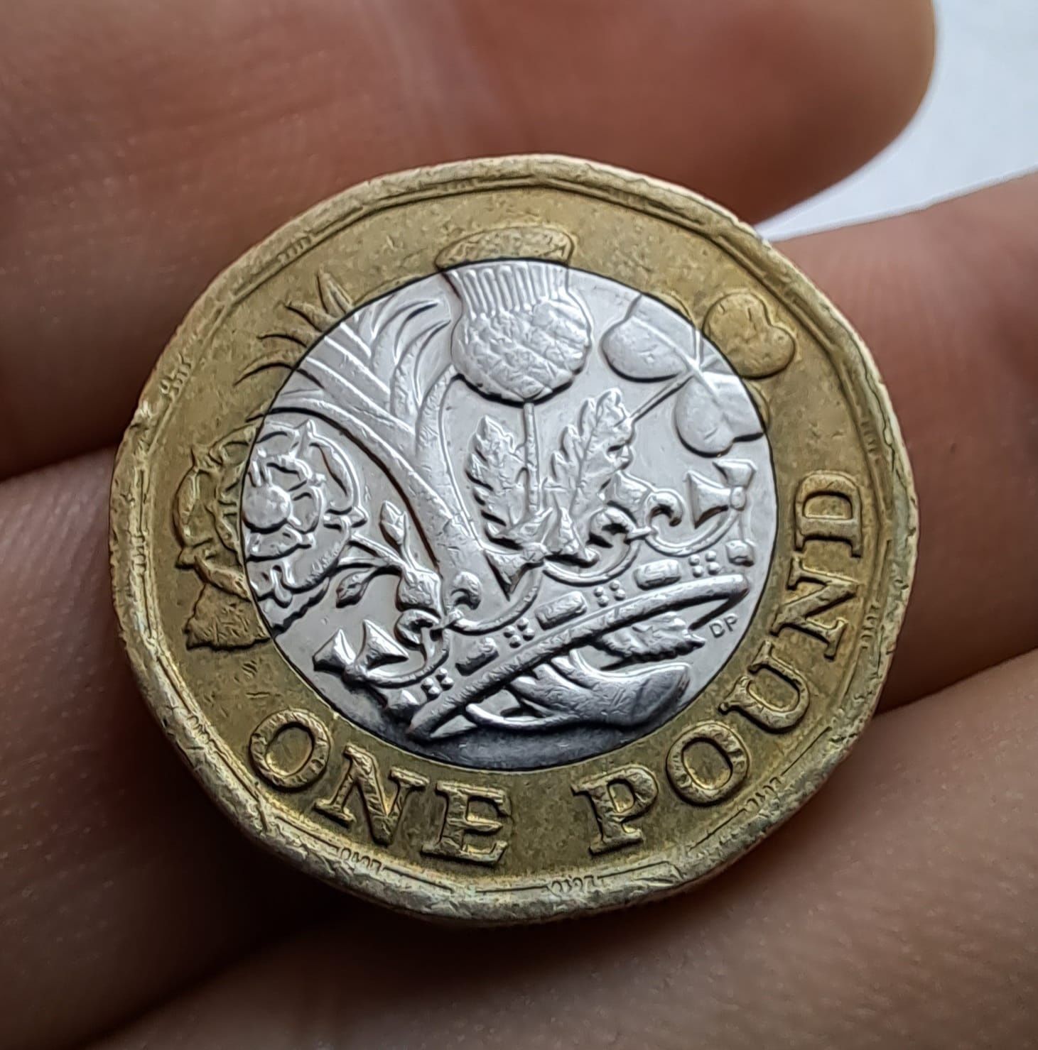 Moneda UK One Pound Elizabeth 2 D.G.REG.F.D 2016