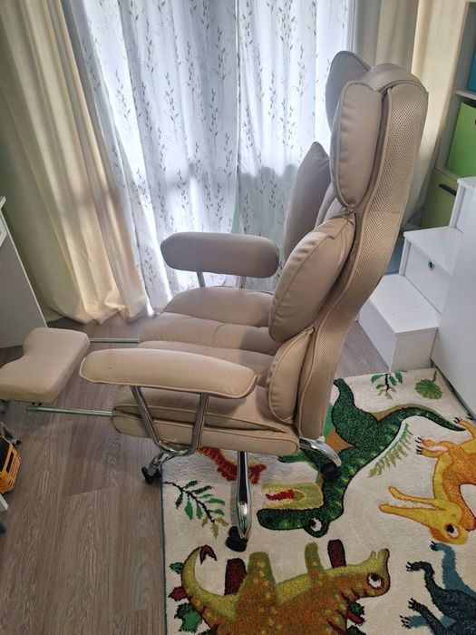 Ергономичен офис стол