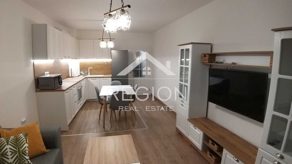 Дава се под наем Двустаен апартамент в Варна, Гранд Мол Варна - 69 кв.м за 510 € - Снимка #1