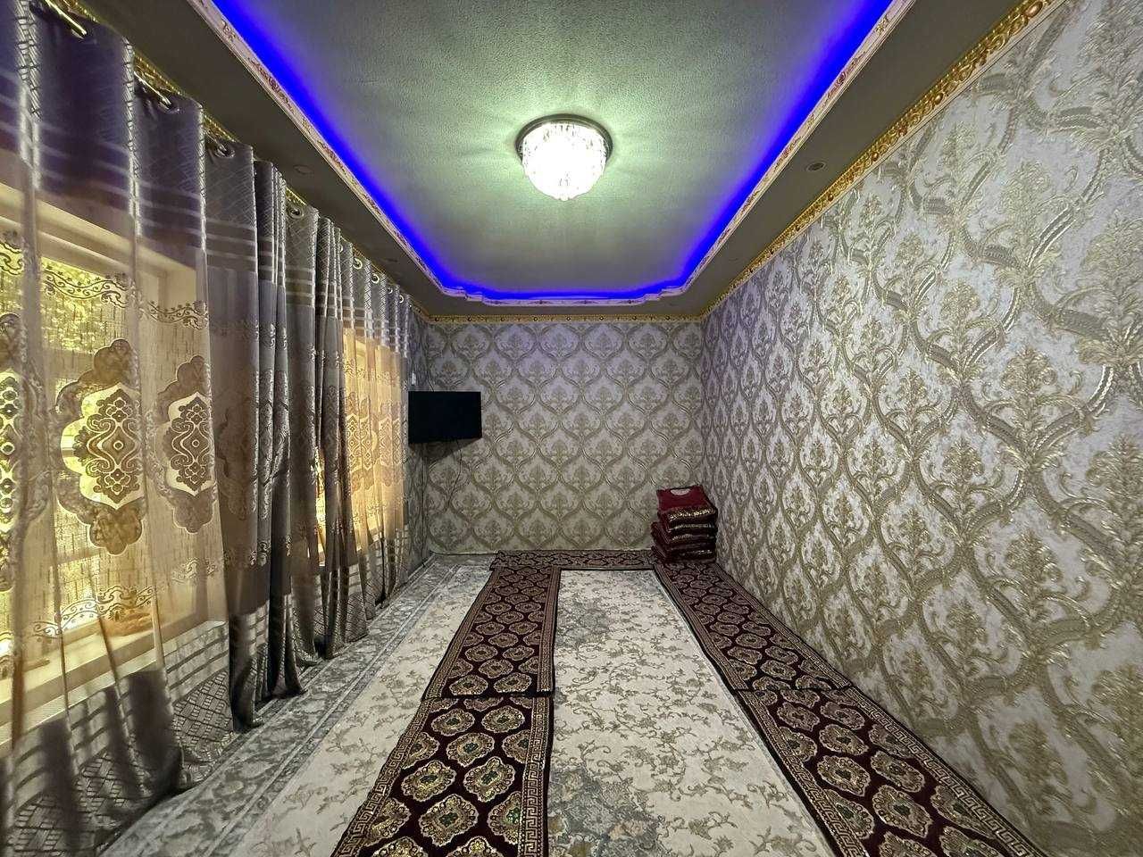 TAYYOR 5.5 sotiqli hovli sotiladi