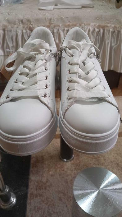 Нови,актуален модел