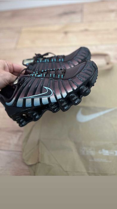 100% Оригинални NIKE AIR MAX SHOX в номер 39-25 см стелка - уникални!