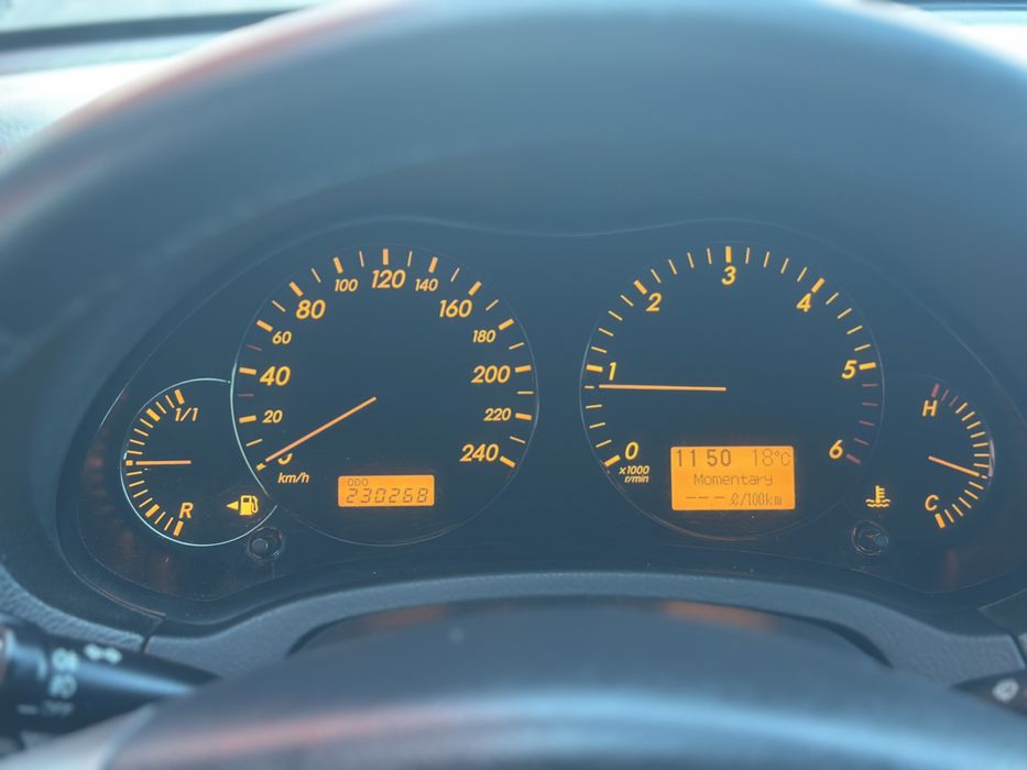 Toyota Avensis 2.2