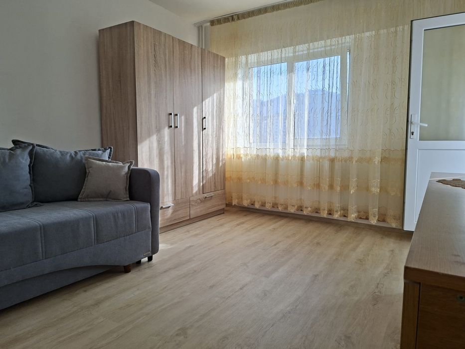 Garsoniera de închiriat