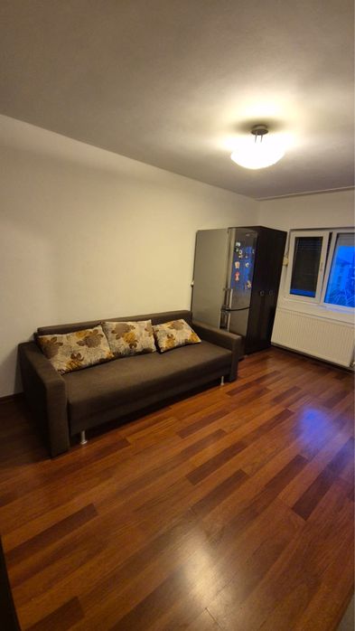 Garsoniera de inchiriat