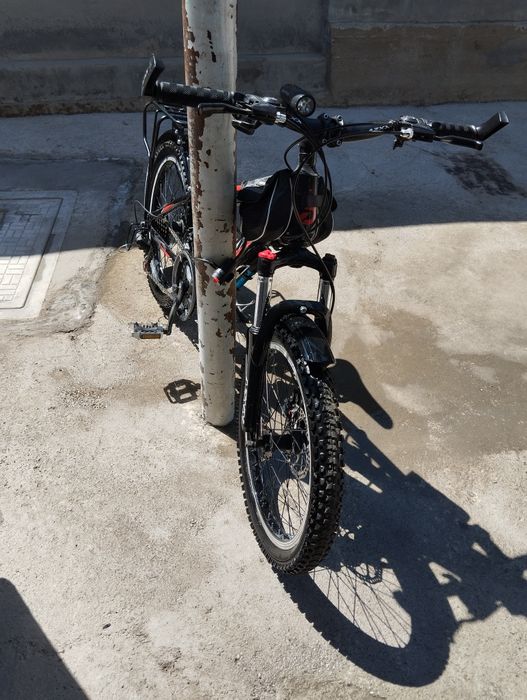 Сотилади велосипед янгидек куп училмаган