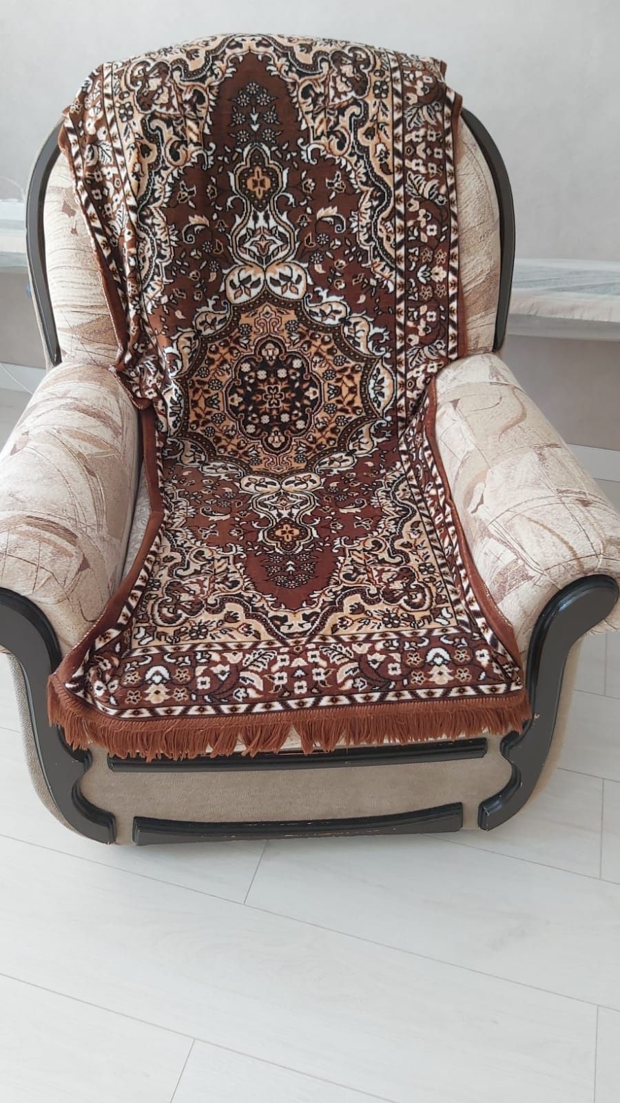 Продам диван и кресло