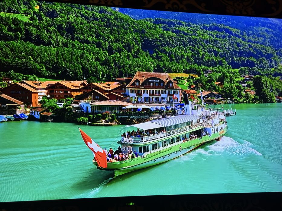 Smart Tv yangi holatda 2 ta pultli