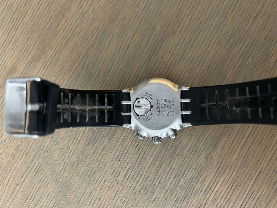 Продавам часовник Swatch IRONY