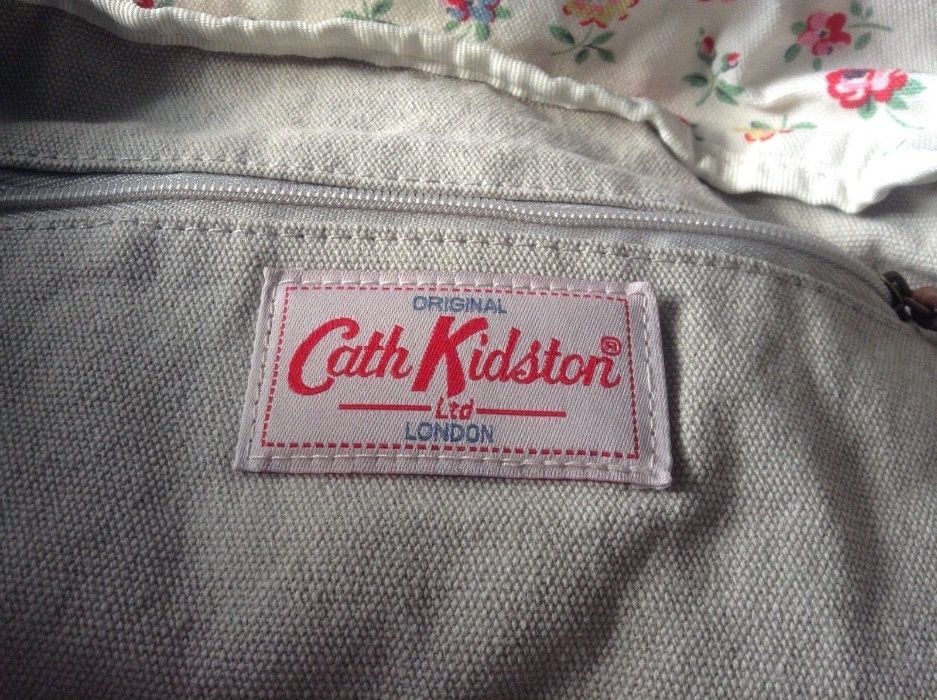 Cath Kidston geanta medie din canavas si inchizatori din piele