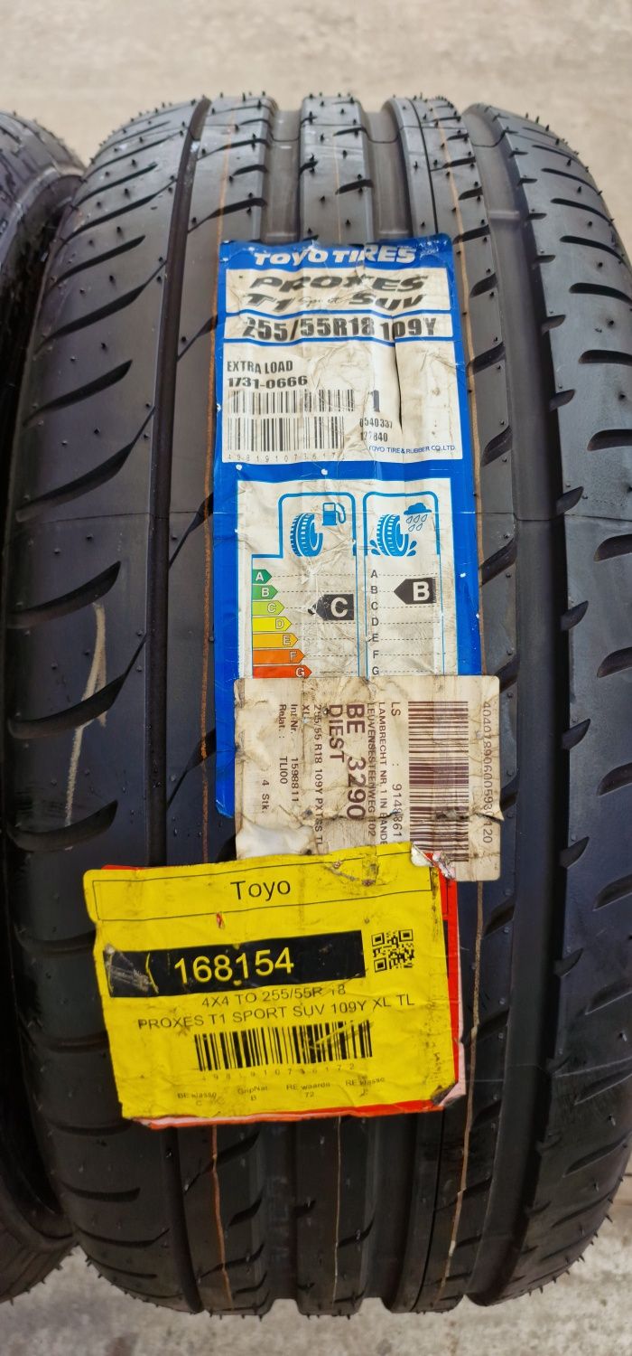 255 55 18 Pirelli Toyo 4 anvelope vara noi