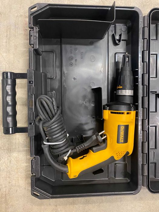 DW275KN-QS	Винтоверт DEWALT за сухи стени 5400 об./мин., куфар