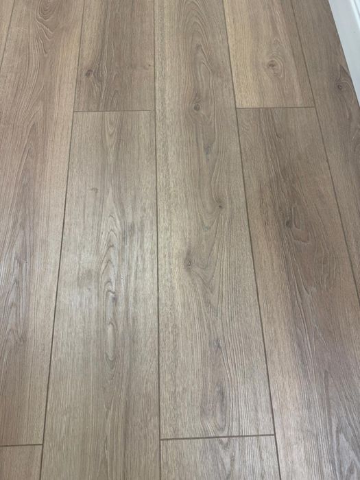 Продается ламинат фирмы Floorpan