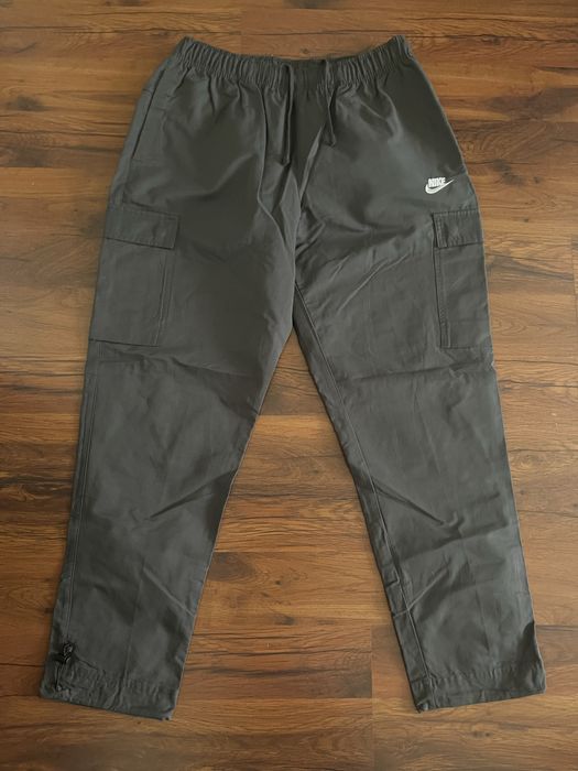 Pantaloni NIKE cargo sportswear