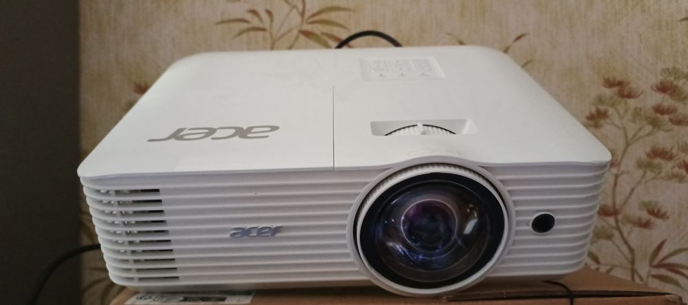 Проектор потолочный Acer