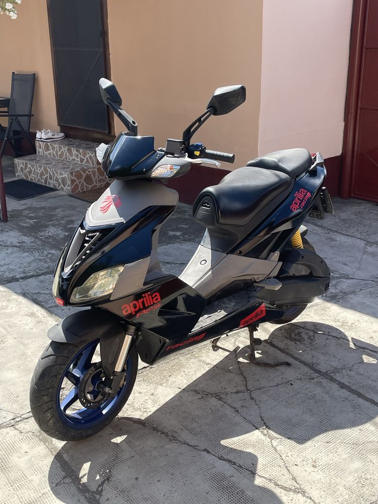 Aprilia SR 50 Factory 2012