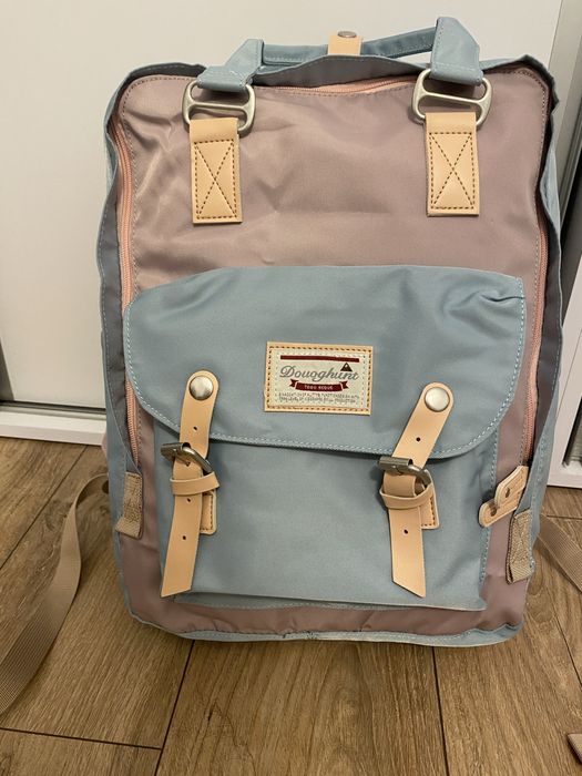 Ghiozdan - bagaj de mână