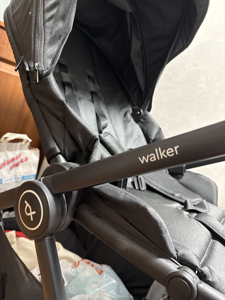 Детская коляска Tomix Easy Walker 2 в 1
