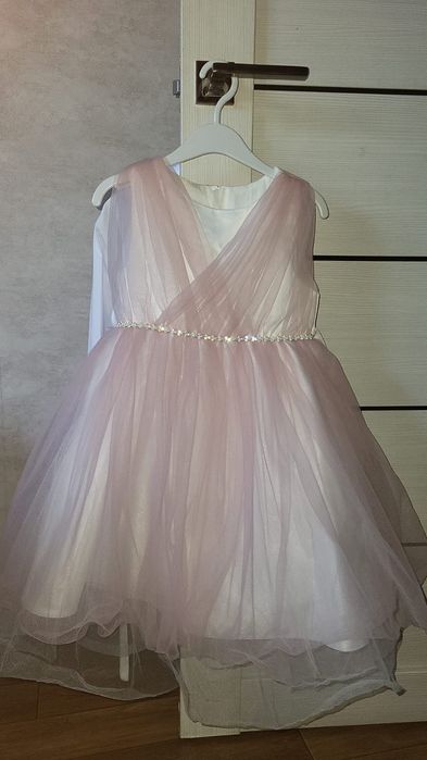 Нежное платье на девочку