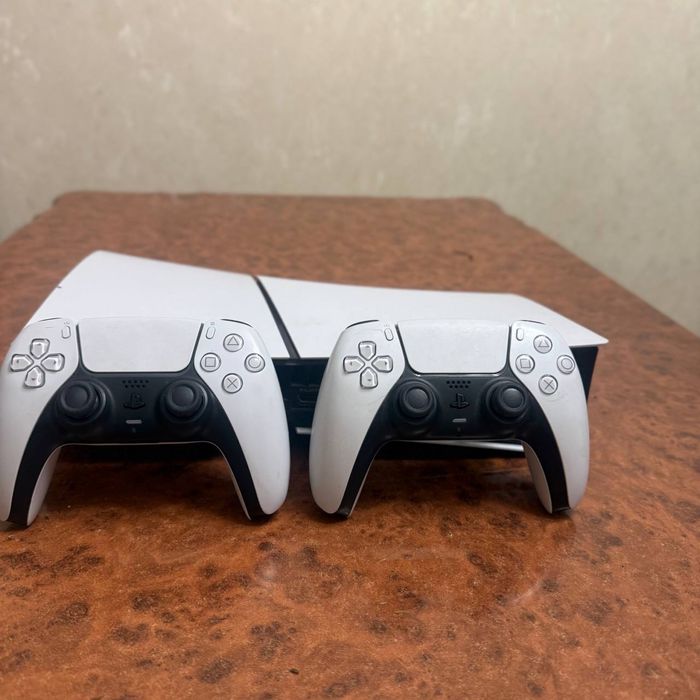 PlayStation 5 — A’lo holatda