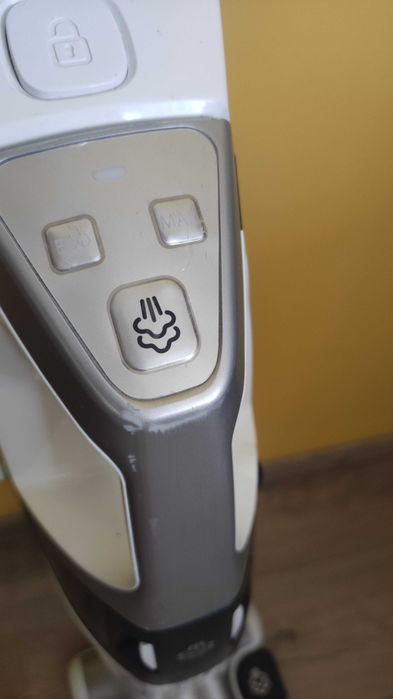 Вертикална прахосмукачка и парочистачка ROWENTA CLEAN&STEAM MULTI