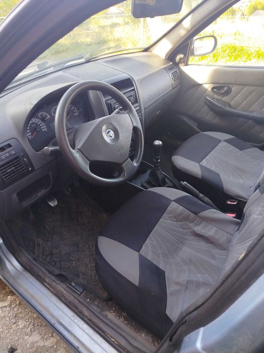 fiat albea an 2006 1,4 benzina