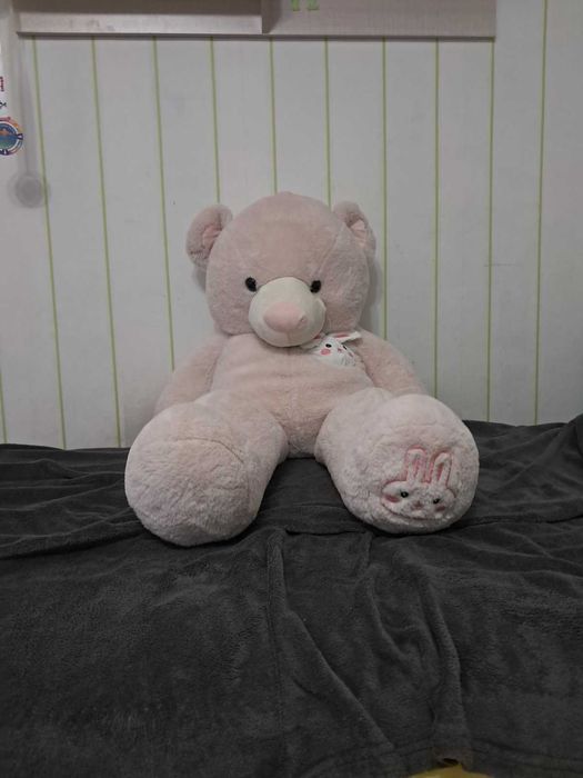 Големи плюшени играчки