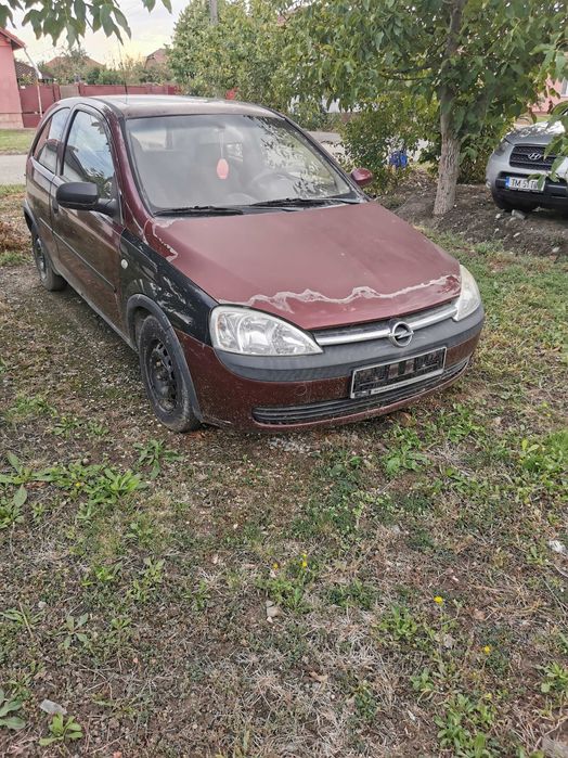 Vând mașină Opel CorsaC pentru piese!