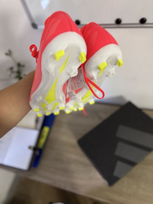 Ghete de firbal Adidas