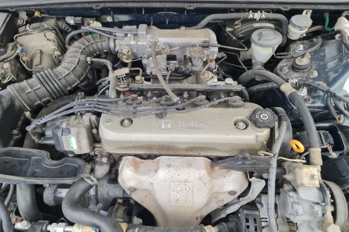 Vas lichid parbriz Honda Accord a 5-a generatie (facelift)