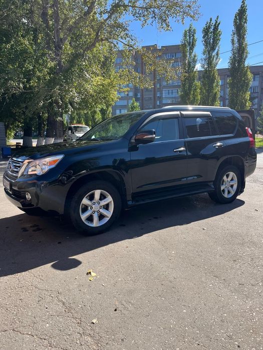 Продам Lexus GX-460. Год 2010
