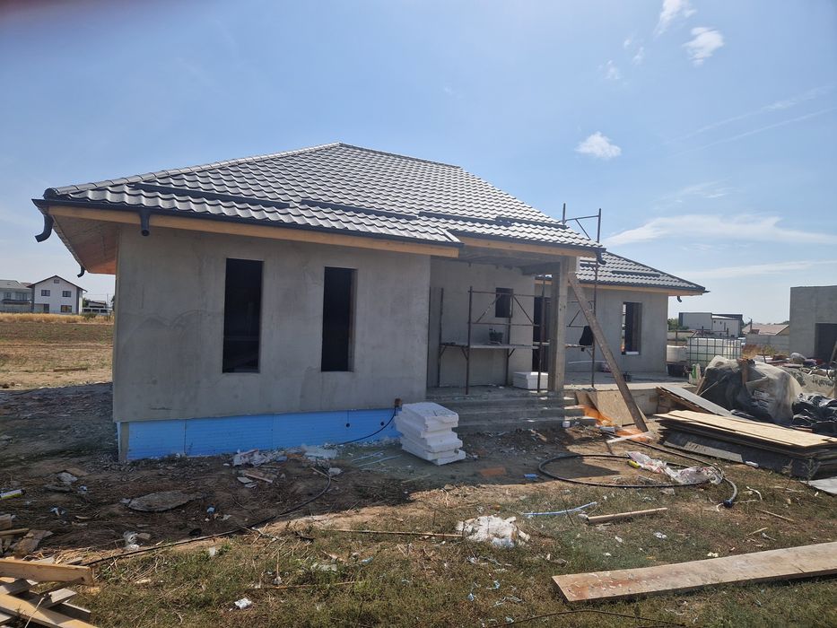 Casă parter 3 dormitoare Dragomirești Vale