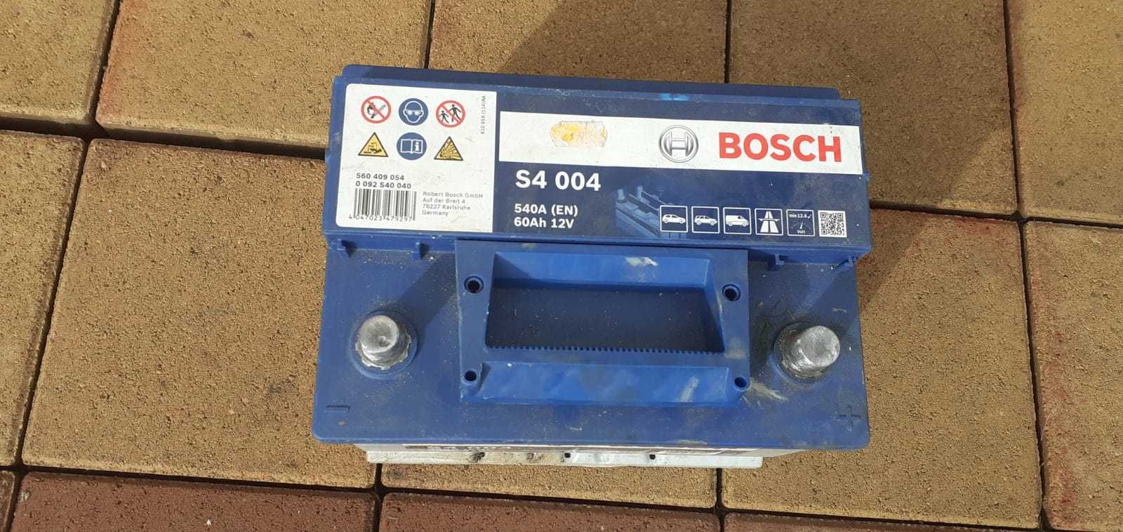 Baterie 540 A Bosch pentru benzina