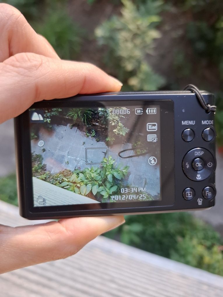 Компактен дигитален фотоапарат SAMSUNG ST66