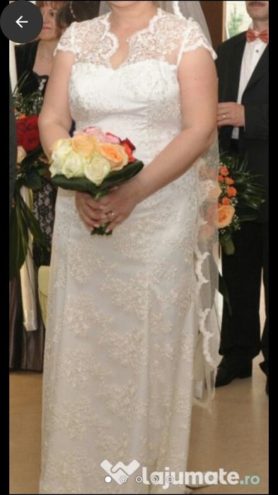 Rochie mireasa făcută pe comanda cu model de la o casa de moda din Ang