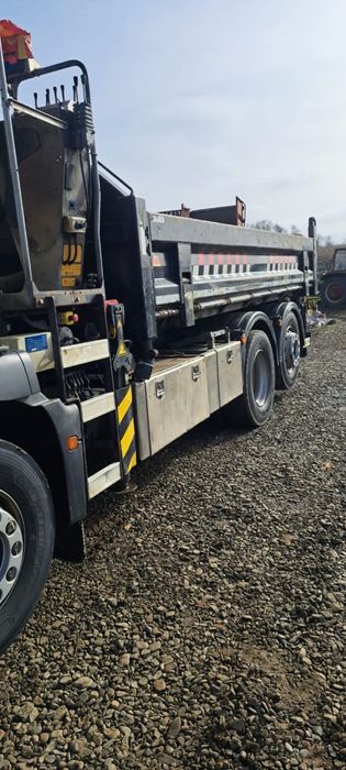 Servicii constructii - camion bascula cu macara si excavator 6 tone