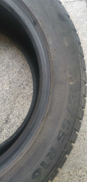 2 anvelope iarna 205 55 16, 75ron buc