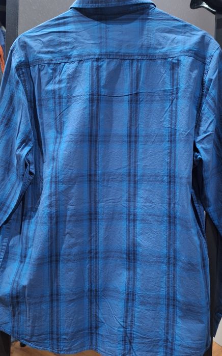 Vând cămașă bleumarin, bărbați, mărimea L (42-44)