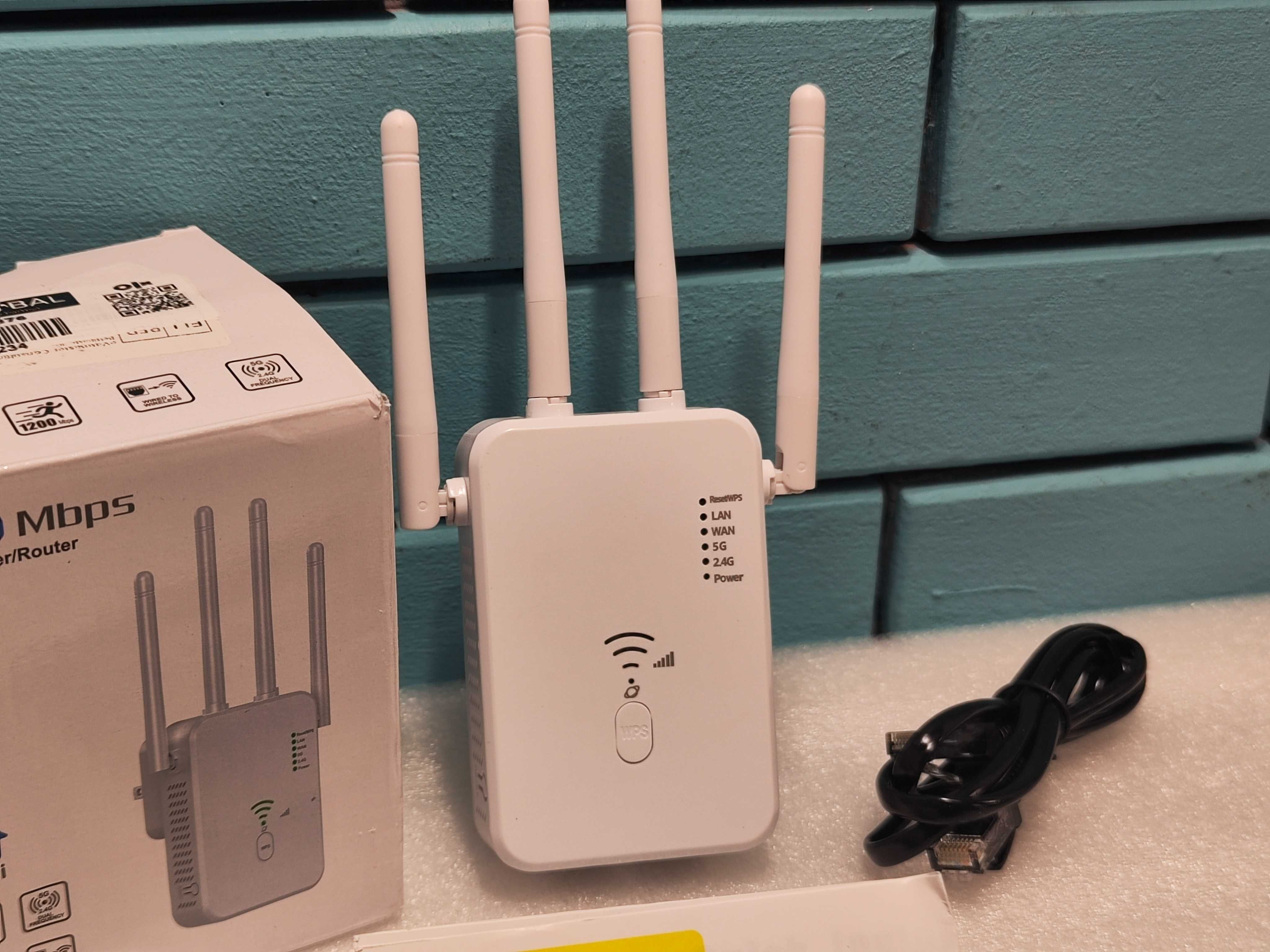 WiFi усилвател 1200Mbps, двулентов с 4 антени и WPS бутон