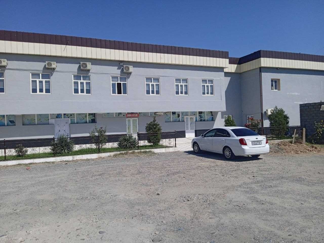 Bino sotiladi Klinika,HOTEL,SAVDOUYI, BOQCHA,sifatida ham foydalanish