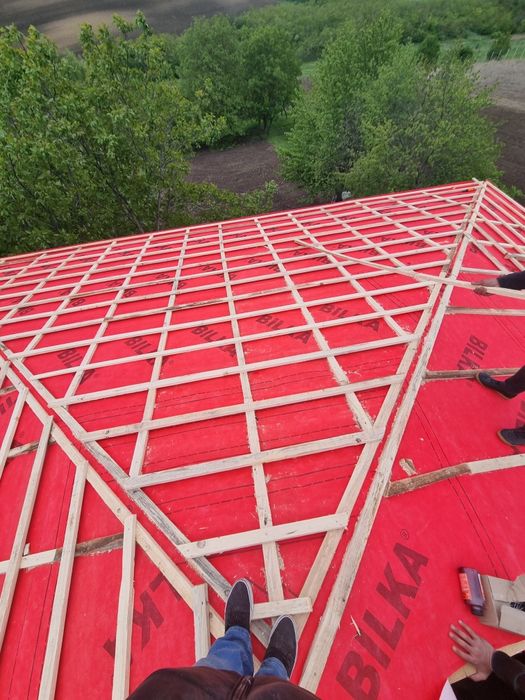 Acoperisuri complete montatori acoperisuri complete reparații urgente