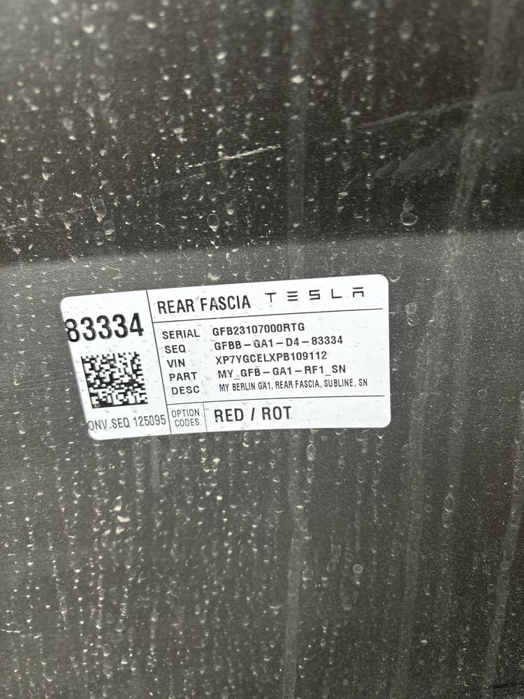 Оригинална задна броня Tesla Model Y