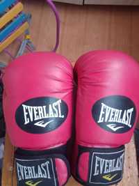 Продам перчатки Everlast