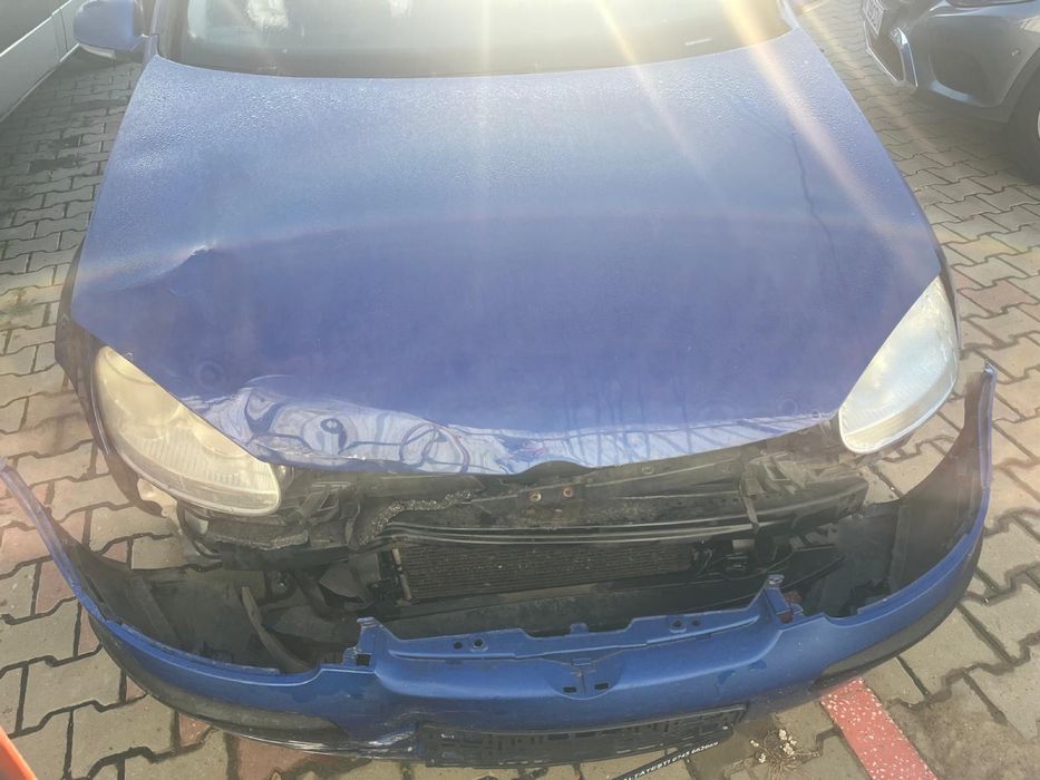 Dezmembrez Golf 5 2006