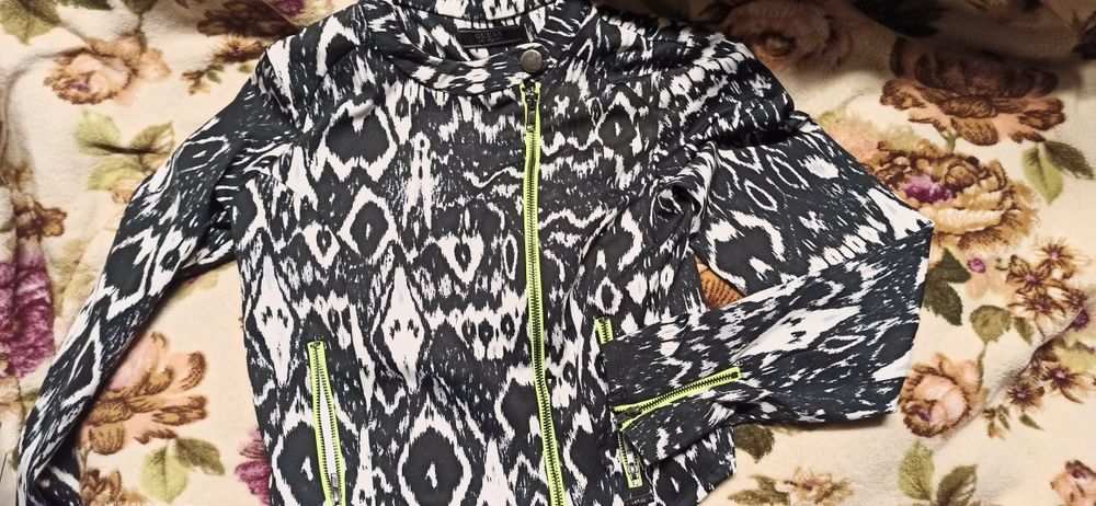 Guess bluza geaca XS primavara - vara