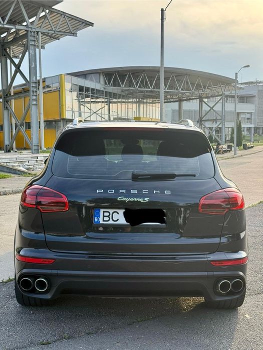 Porsche Cayenne S E-Hybrid