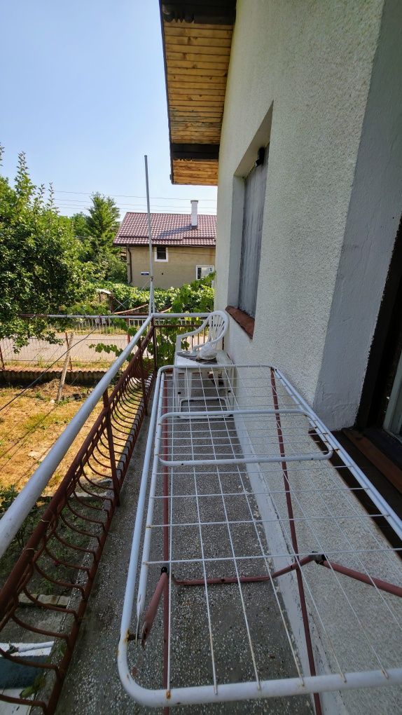 Продава се ВИЛА в село Долни Раковец